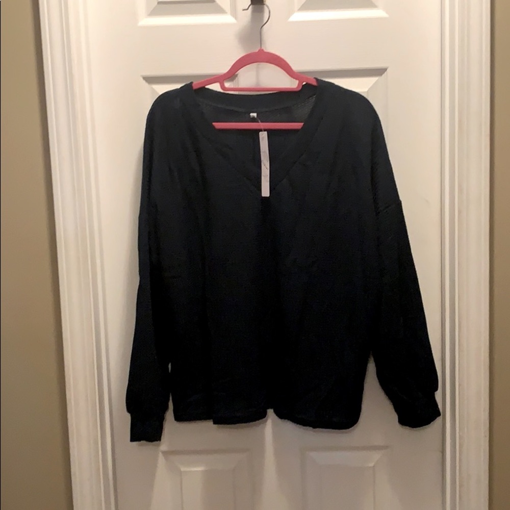 NWT, large deep hunter green balloon sleeve